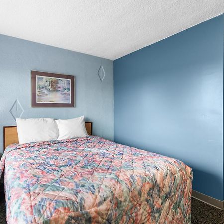 Broadway Inn Council Bluffs Eksteriør billede